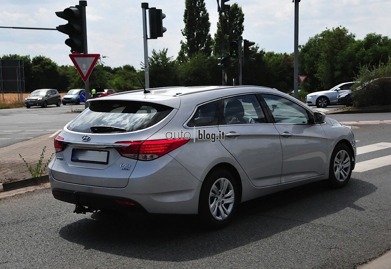 big_hyundai-i40-4.jpg