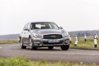 Infiniti Q70: nuove foto ufficiali