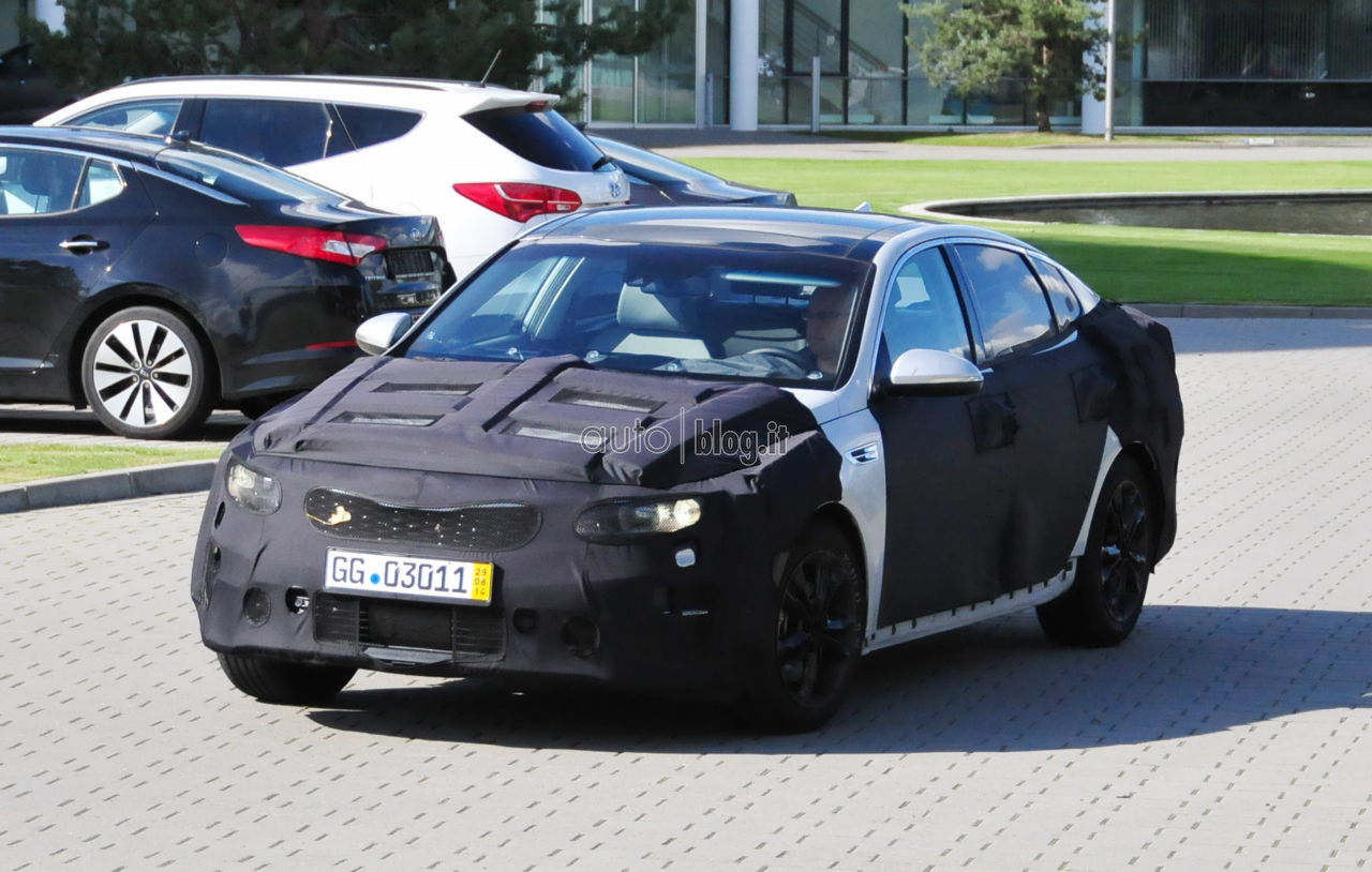 big_kia-optima-01.jpg