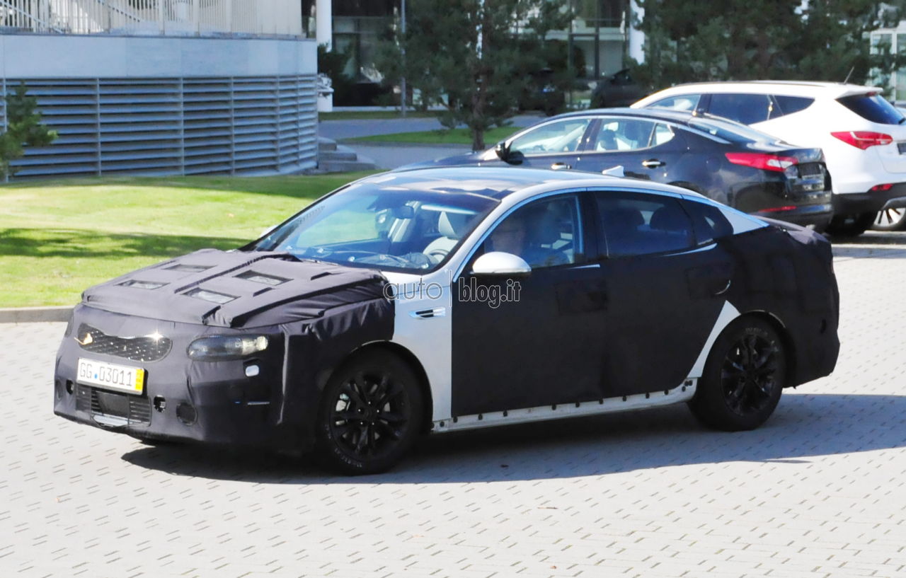 big_kia-optima-03.jpg