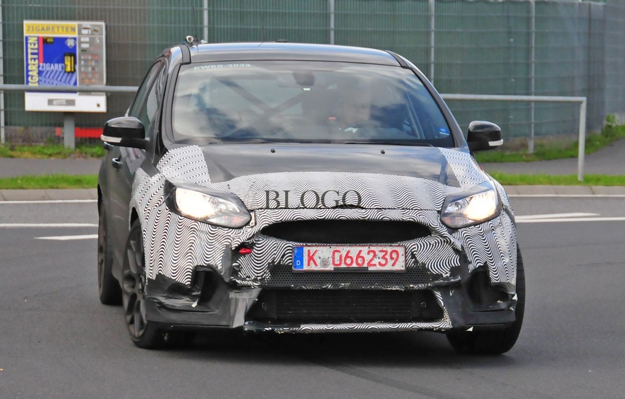 big_spyshots-2016-ford-focus-rs-02.jpg