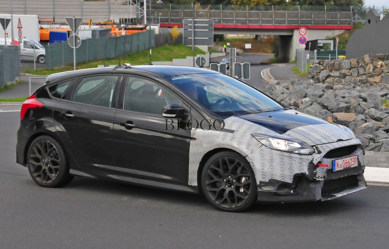 big_spyshots-2016-ford-focus-rs-04.jpg