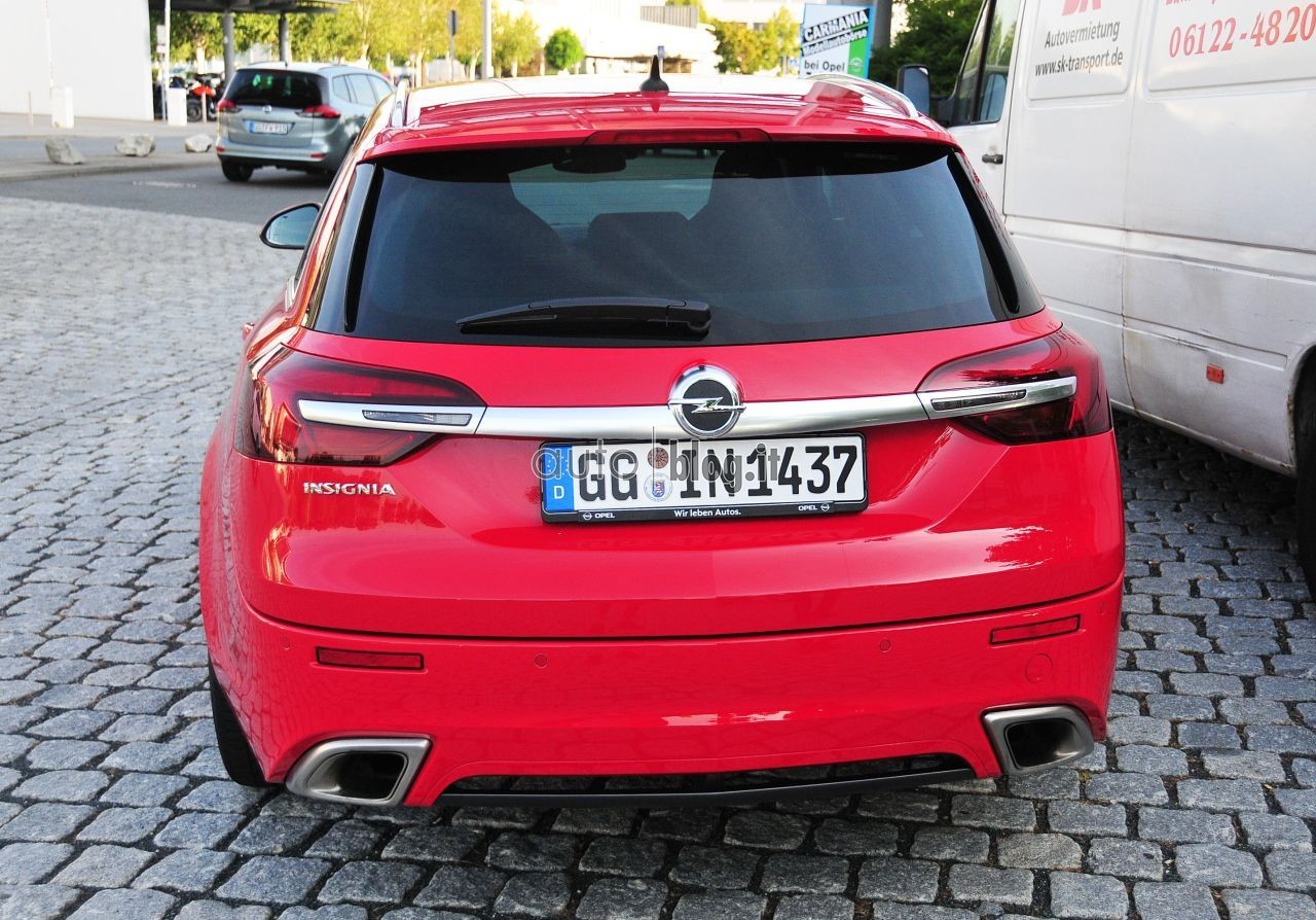 2014-opel-insignia-opc-05.jpg
