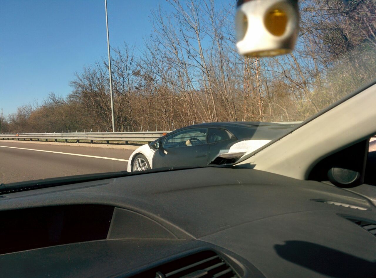foto-spia-lamborghini-huracan-01.jpg