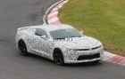 Le foto spia al Nurburgring della Chevrolet Camaro 2016