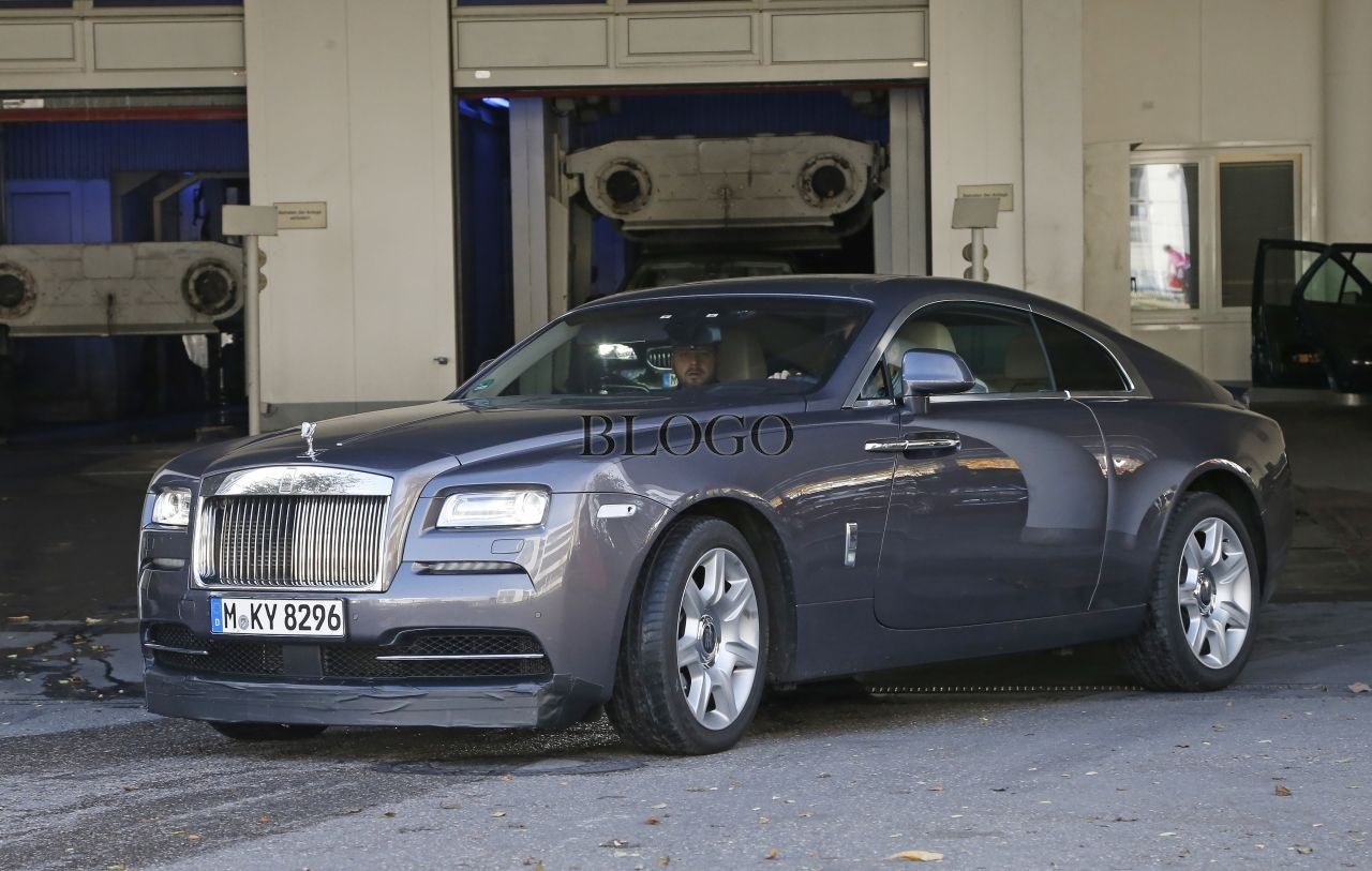 big_spyshots-sporty-rolls-royce-wraith-01.jpg