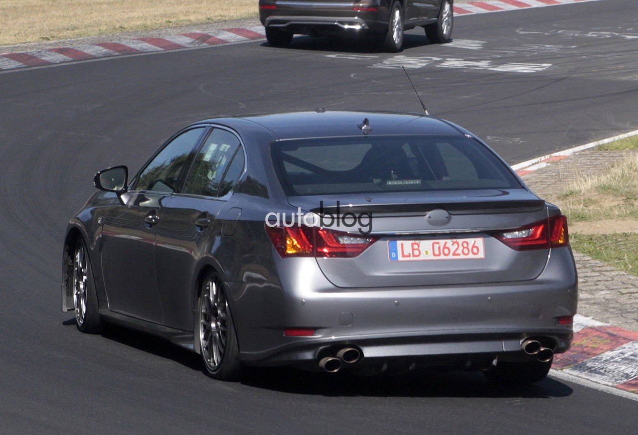 lexus-gs-f-foto-spia-06.jpg