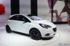 Lo stand Opel al salone di Parigi 2014