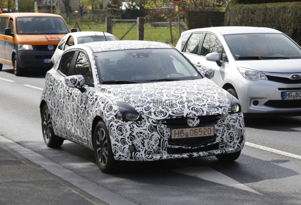 mazda2-2015-06.jpg