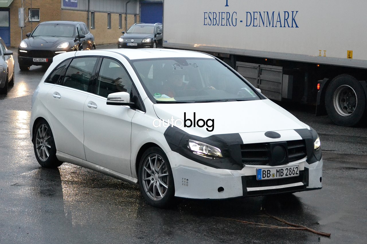mercedes-classe-b-foto-spia-01.jpg