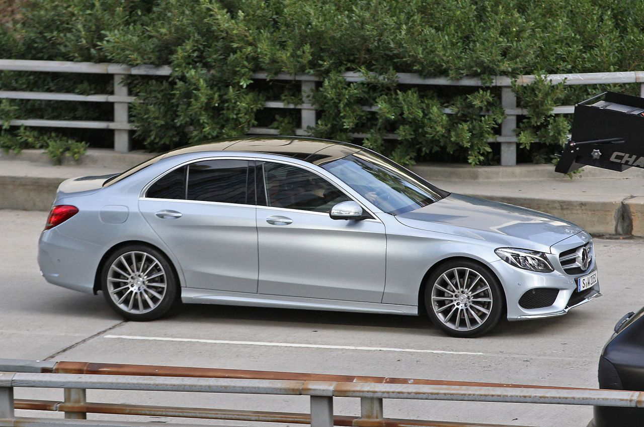 2014-mercedesc-c-class-08_01.jpg