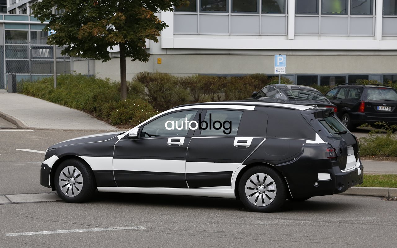 mercedes-classe-c-station-wagon-foto-spia-04.jpg