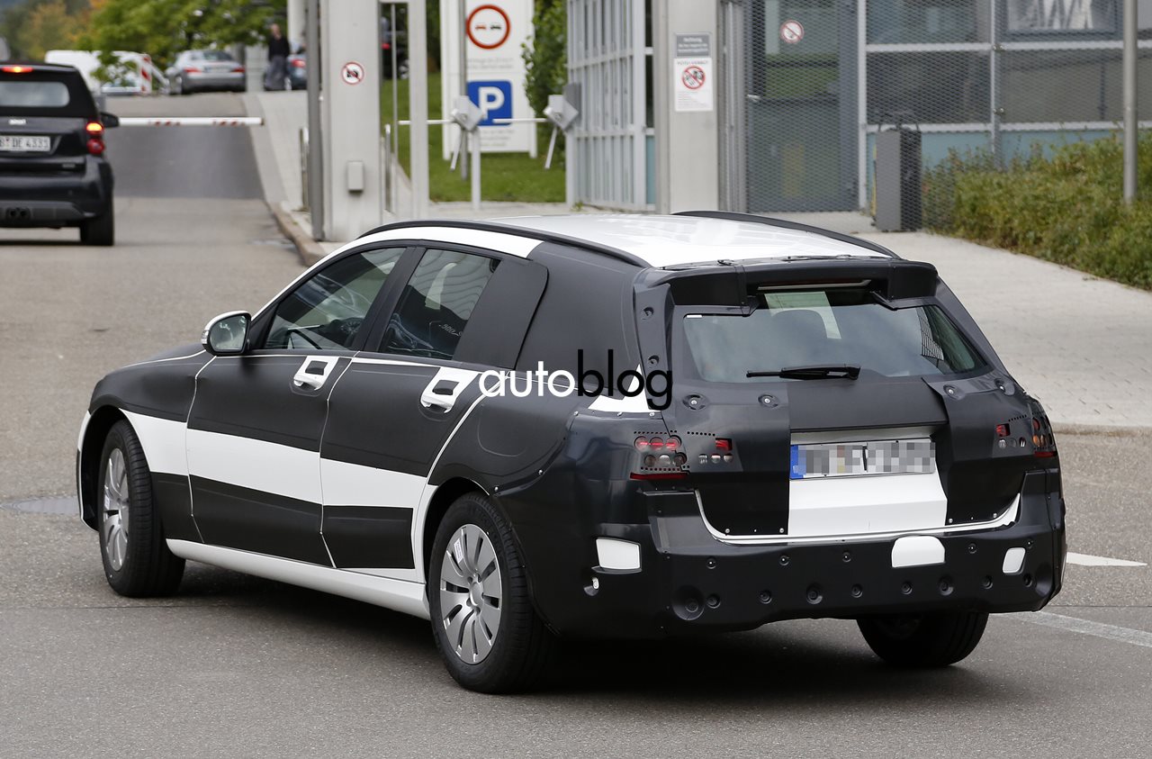 mercedes-classe-c-station-wagon-foto-spia-07.jpg