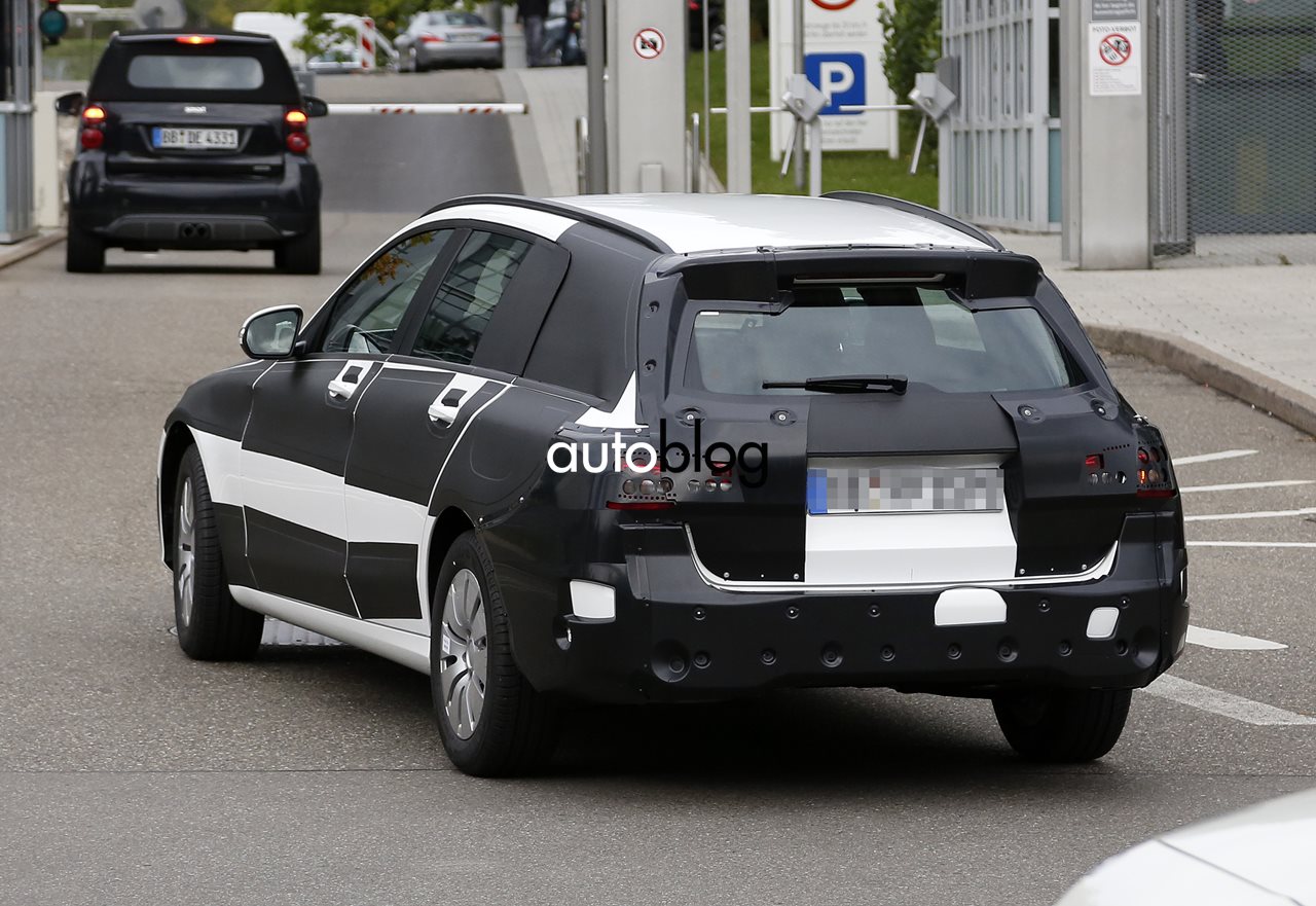 mercedes-classe-c-station-wagon-foto-spia-08.jpg