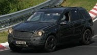 Mercedes MLK o Classe X ?