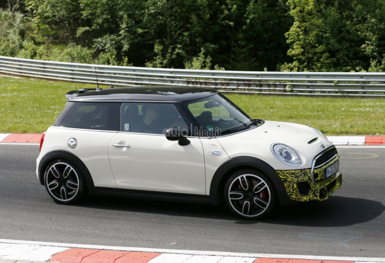 big_mini-jcw-2015-07.jpg