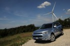 thn_mitsubishi-outlander-phev-27.jpg