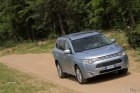 thn_mitsubishi-outlander-phev-28.jpg