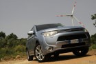 thn_mitsubishi-outlander-phev-39.jpg