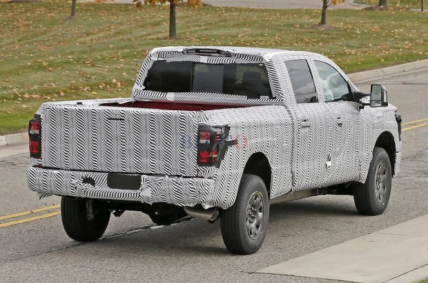 nissan-titan-03.jpg