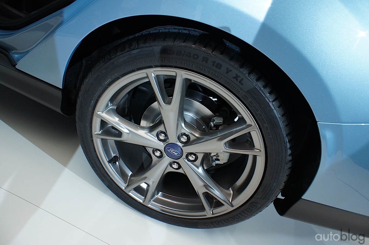 new-ford-focus-2014-12.jpg