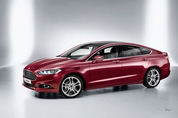Ford_Mondeo_MY_2013_01.jpg