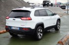 thn_jeep-cherokee-2014-38.jpg