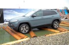 thn_jeep-cherokee-2014-50.jpg