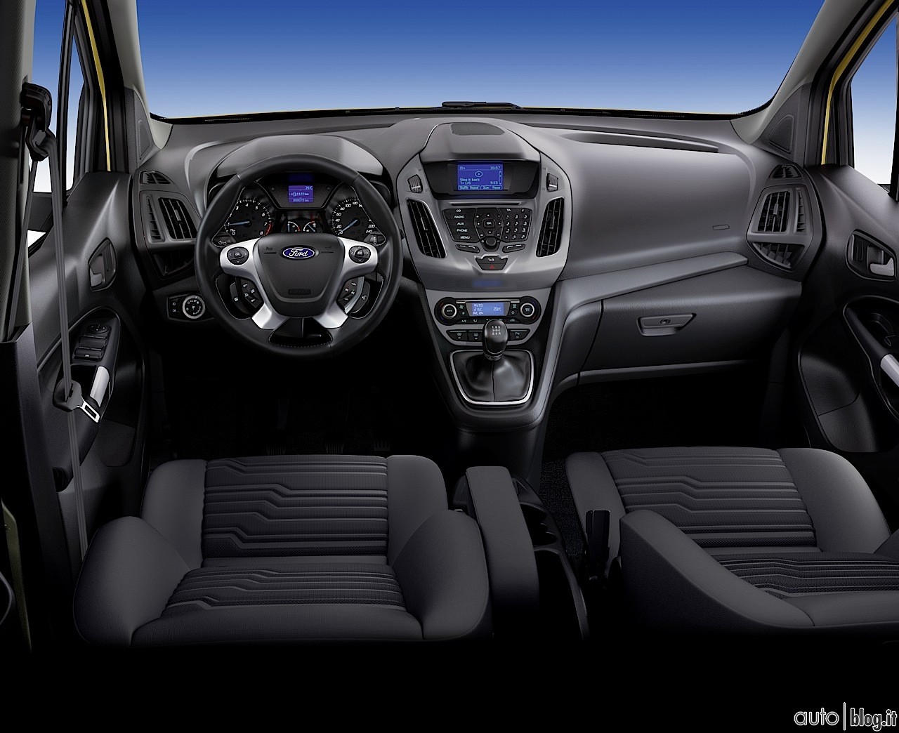 ford-tourneo-connect-38.jpg