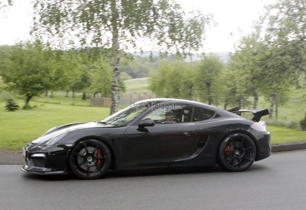 porsche-cayman-gt4-06.jpg