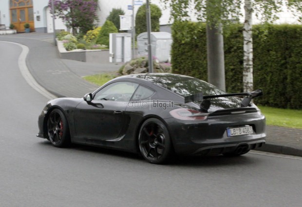 porsche-cayman-gt4-07.jpg