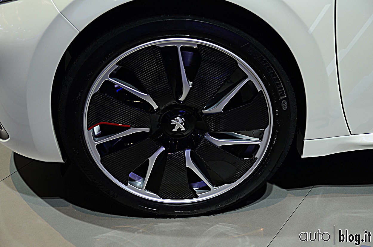 stand-peugeot053.jpg