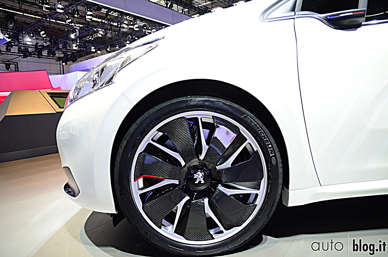 stand-peugeot054.jpg