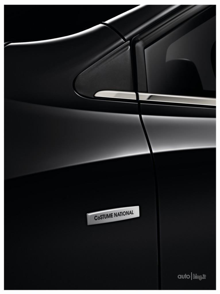 renault-clio-costume-national-10.jpg