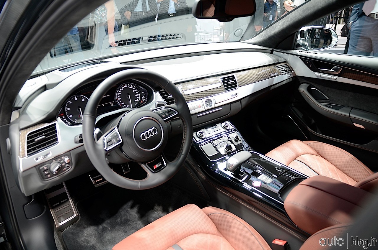 stand-audi-22.jpg