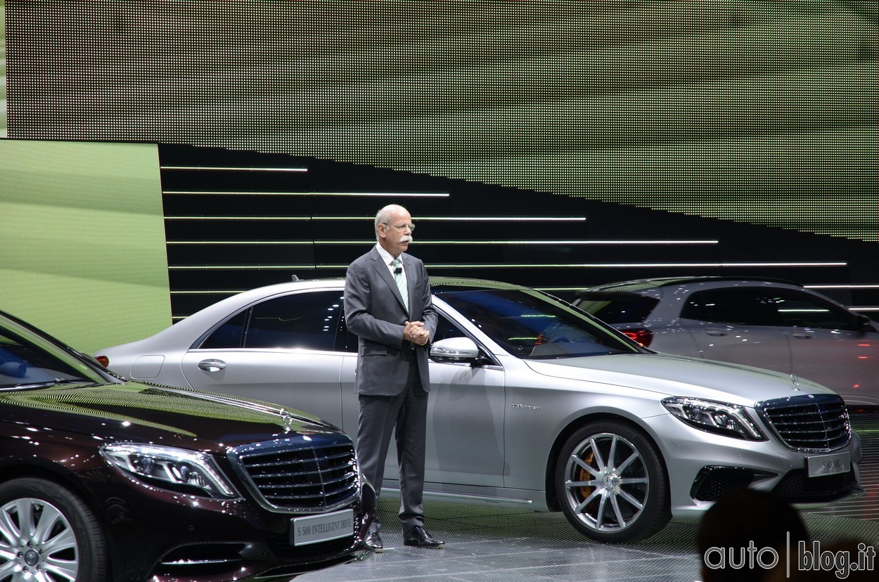 stand-mercedes00013.jpg