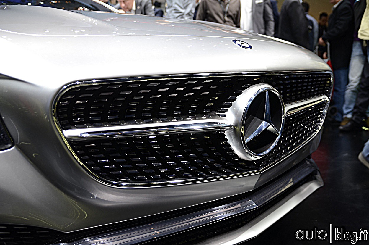 stand-mercedes00018.jpg