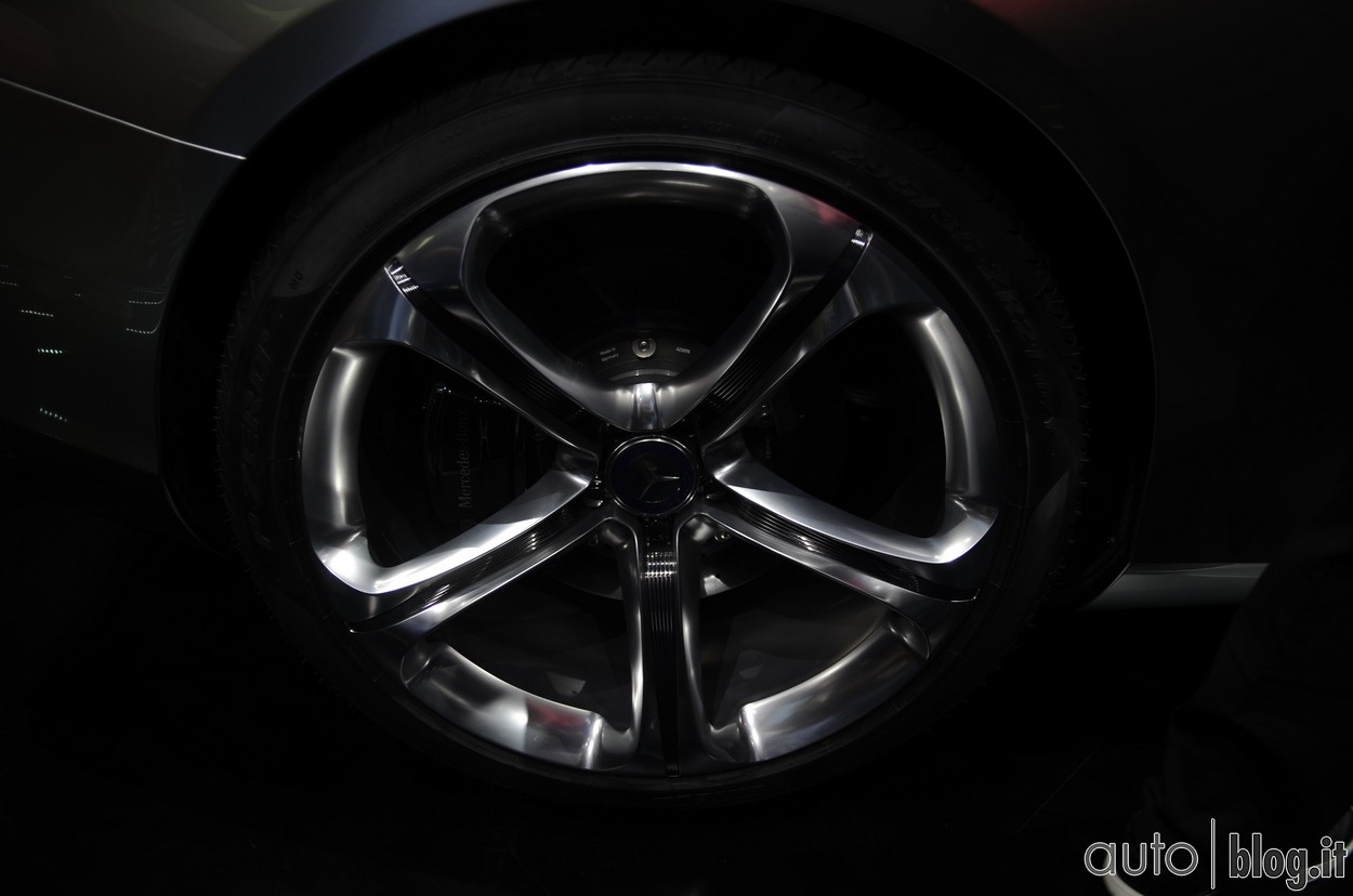 stand-mercedes00023.jpg