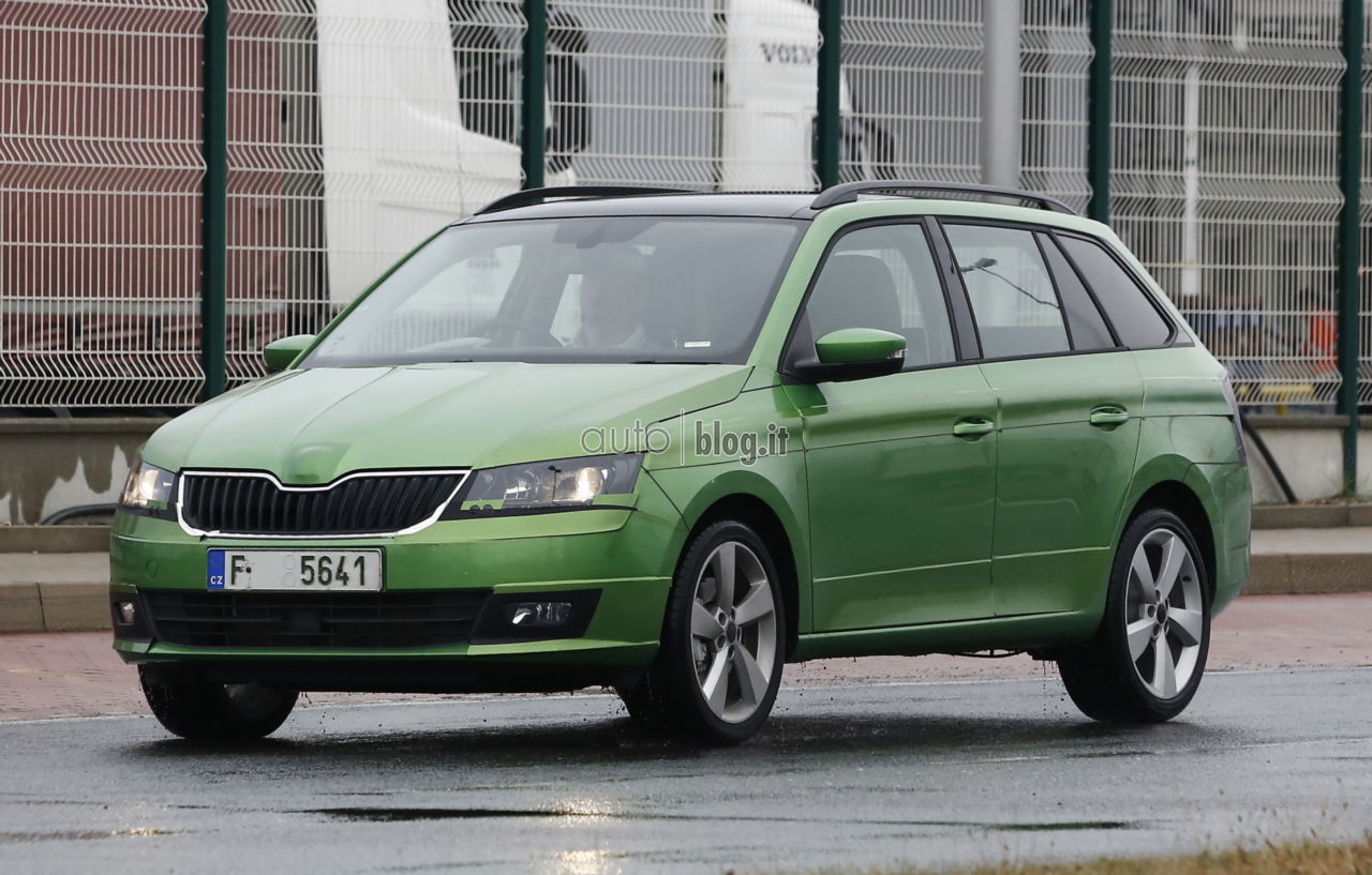 big_skoda-fabia-combi-03.jpg
