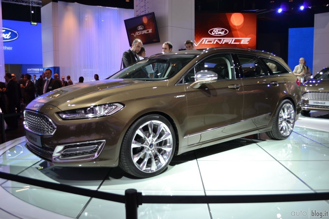 ford-2013-iaa-02.jpg