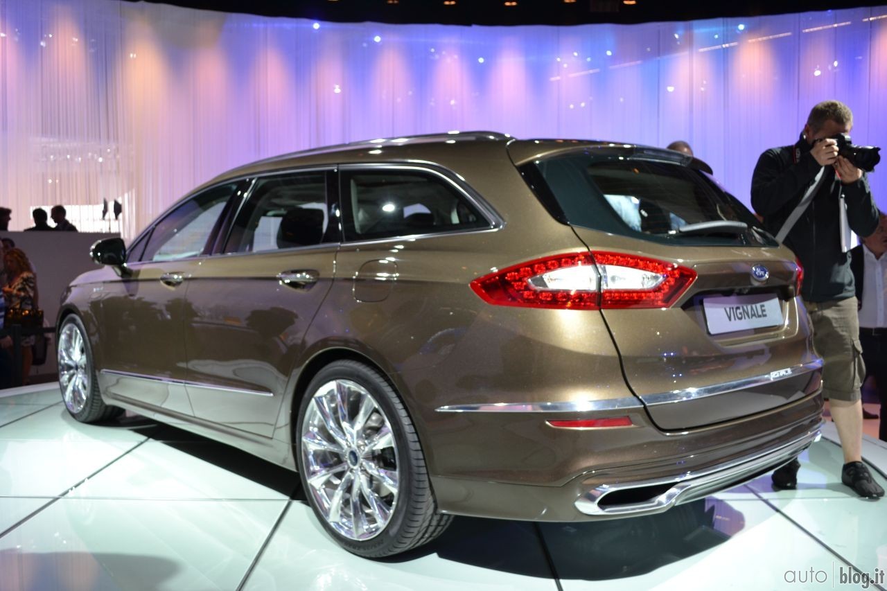 ford-2013-iaa-03.jpg
