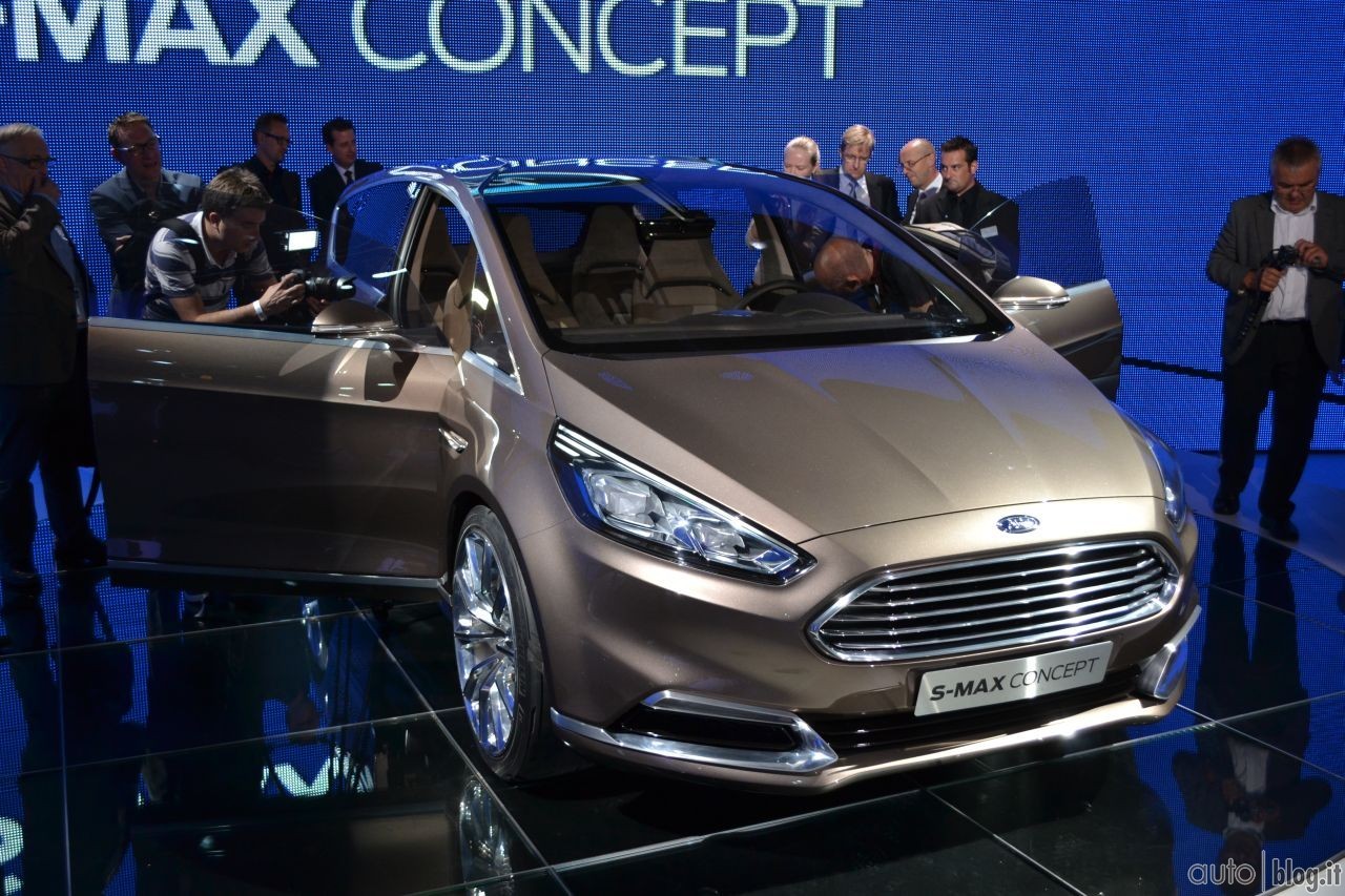 ford-2013-iaa-07.jpg