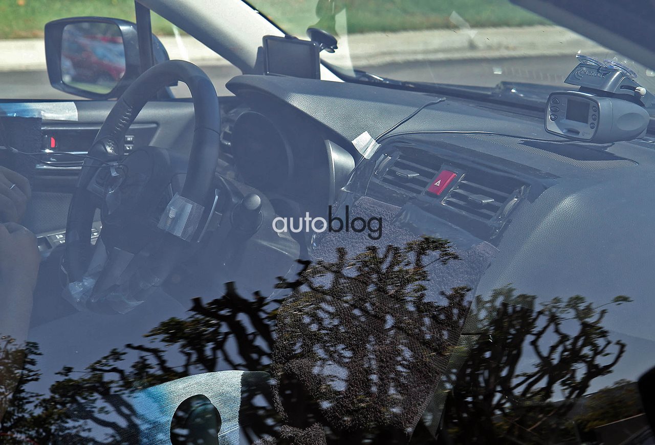 http://media.autoblog.it/s/sub/subaru-outback-foto-spia-nuova-generazione/th/subaru-outback-foto-spia-06.jpg subaru-outback-foto-spia-06