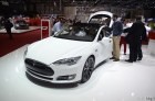 Tesla Model S al Salone di Ginevra 2014 Live