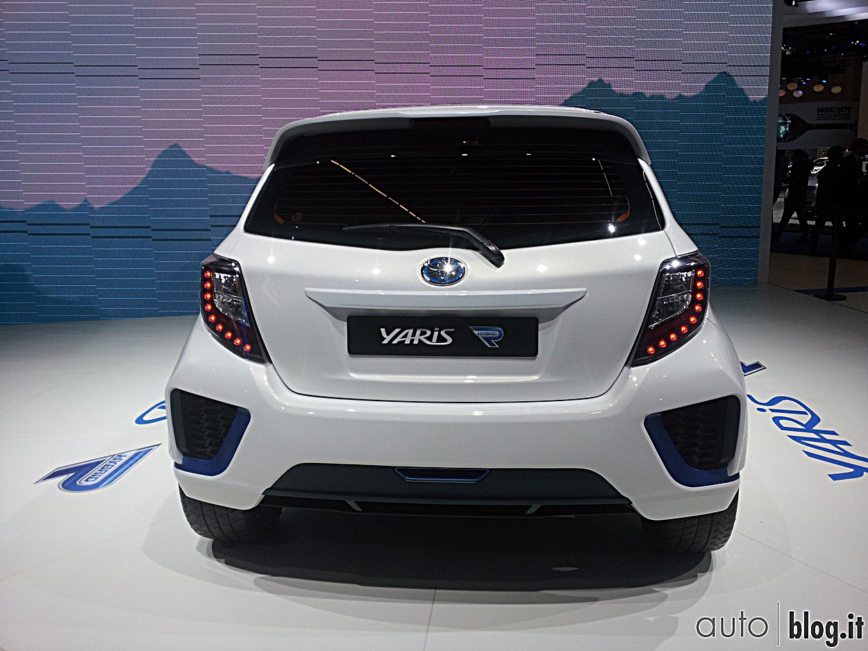 stand-toyota027.jpg