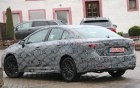 Toyota Avensis: Foto spia su strada