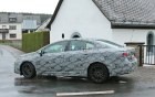 Toyota Avensis: Foto spia su strada