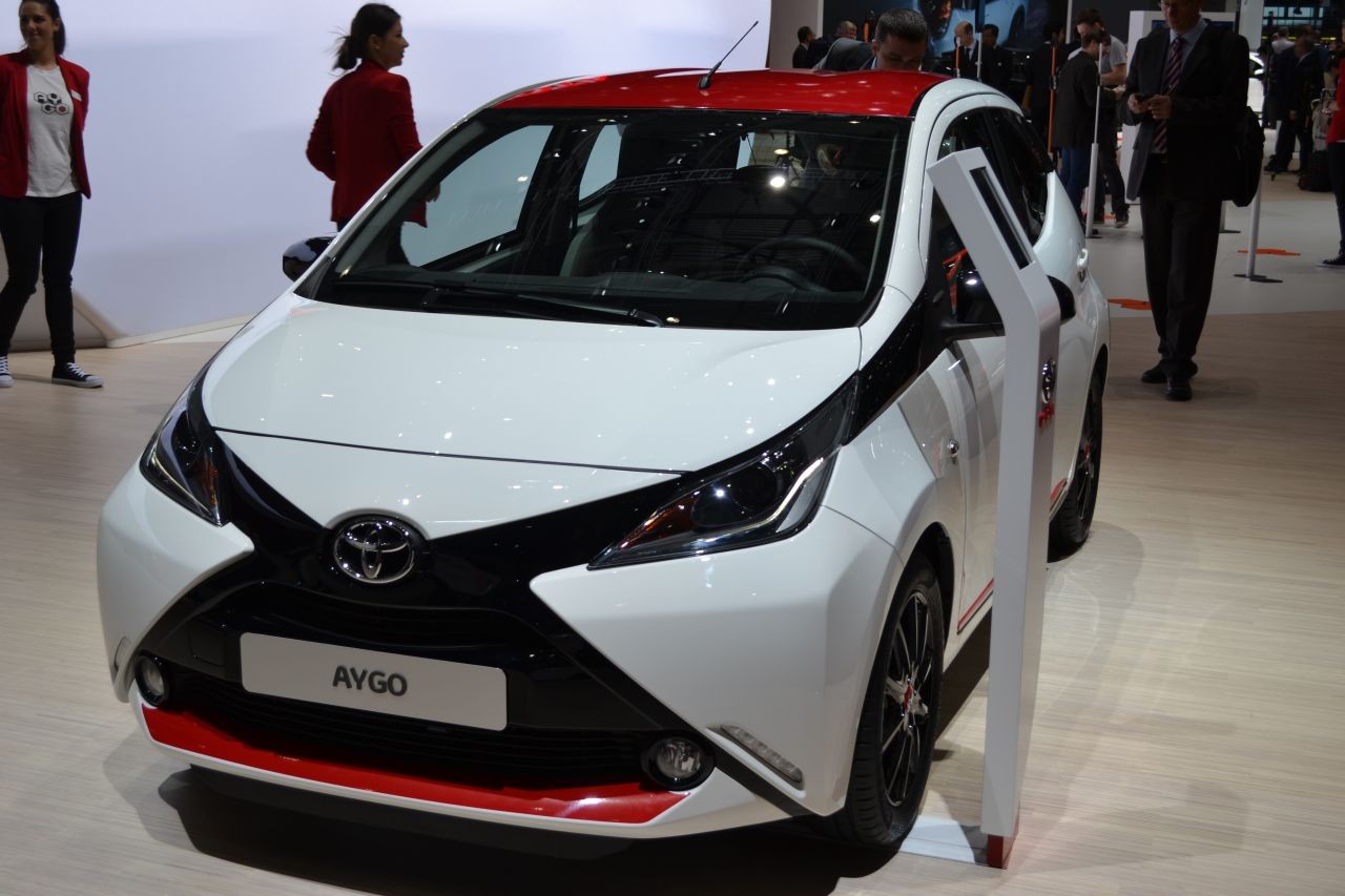 2014-toyota-aygo-01.jpg