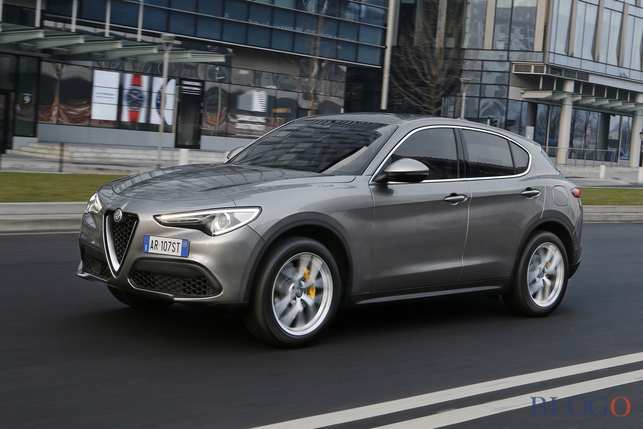 alfa-romeo-stelvio-18.jpg