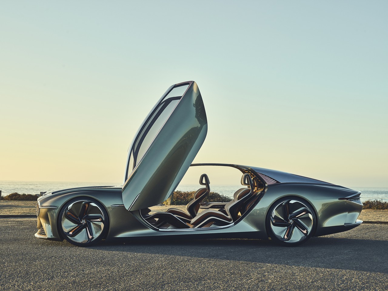 Bentley Exp 100 Gt La Concept Car 232 Regina Di Bellezza A